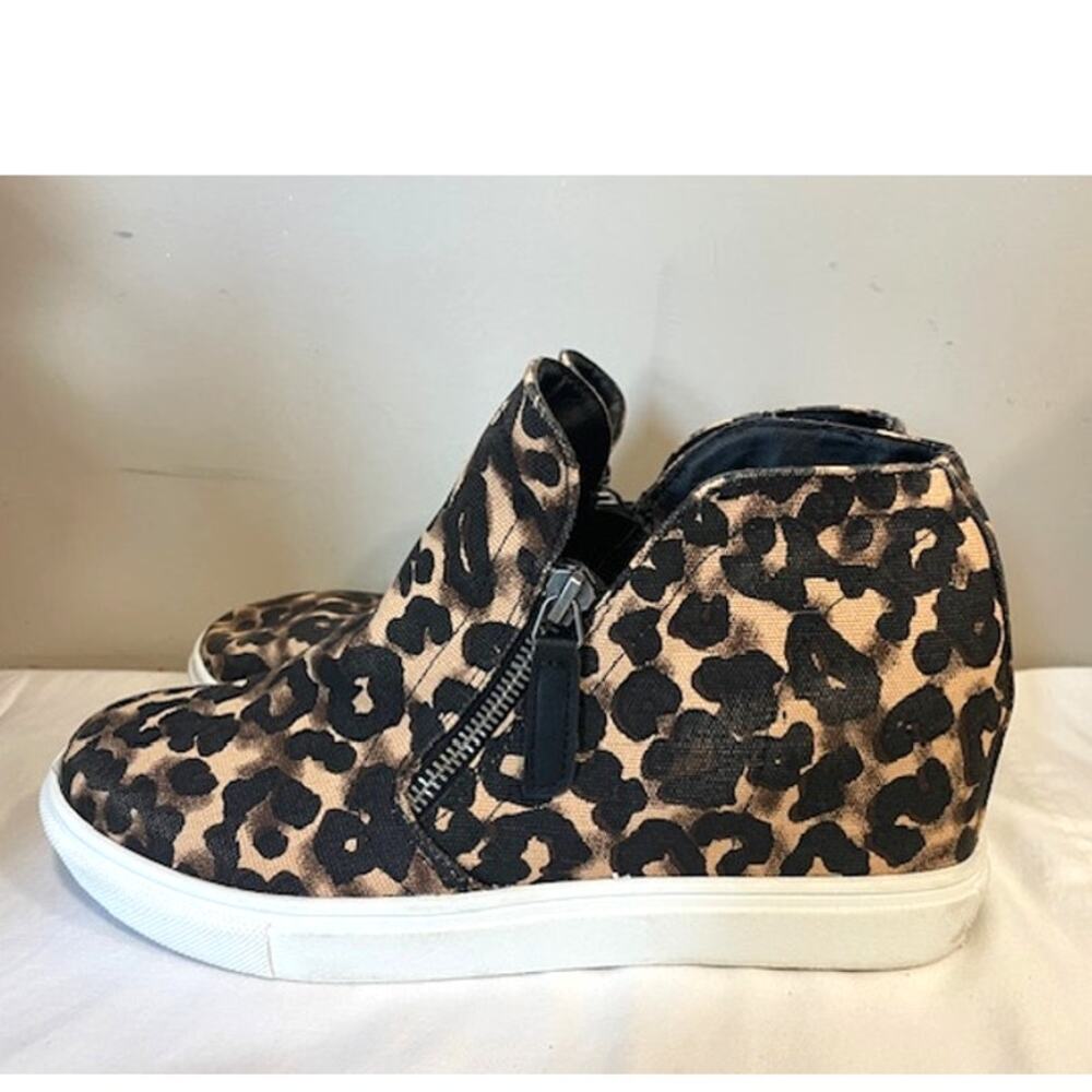 Madden Girl Preston Womens Canvas Wedge Sneakers Leopard Print Size 8